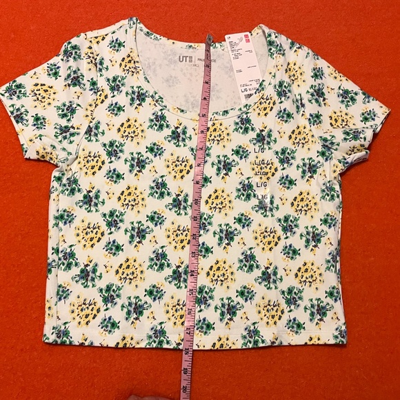 Paul & Joe and Uniqlo collab off white and flowers baby t-shirt - Picture 6 of 8